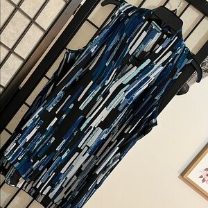 Sleeveless Blue and Black Patterned Top